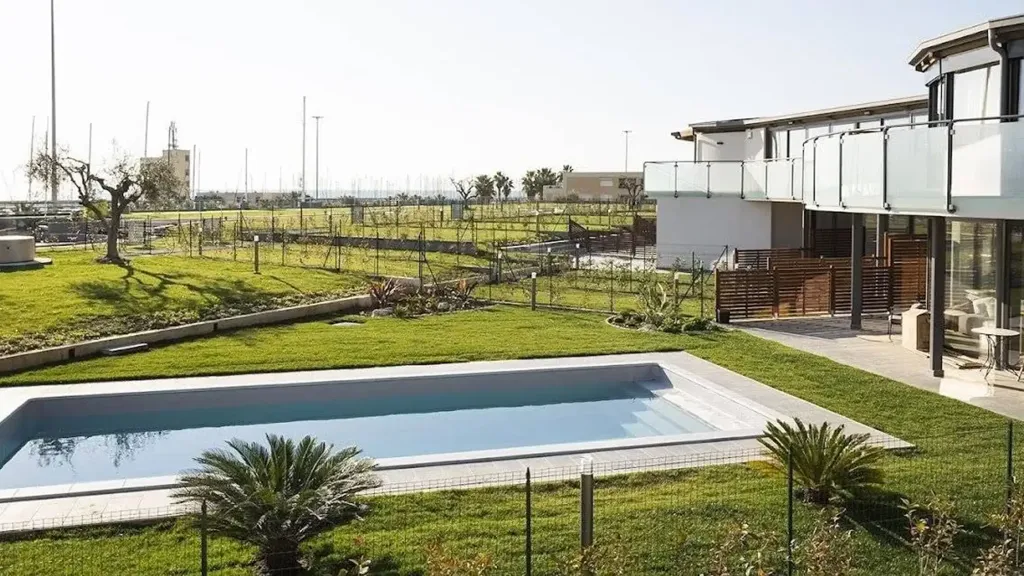 pool_area