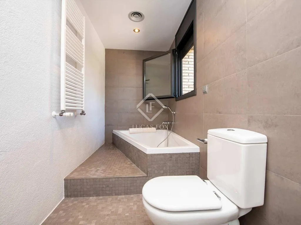 Salles de bain - Luxury Villa with Sea View in Sant Feliu de Guíxols