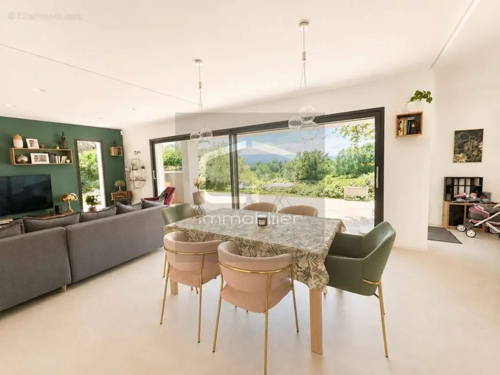 Sala da pranzo - Contemporary Villa with Panoramic Views in Crozet