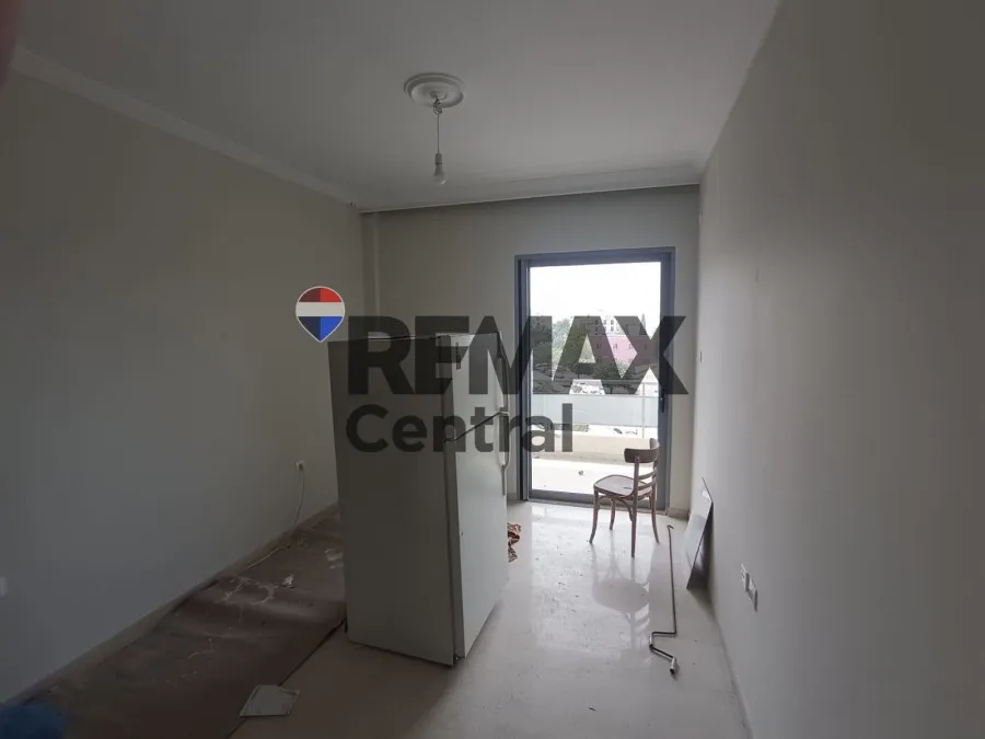 Pièces - Office for Rent with Solar Heating in Halandri