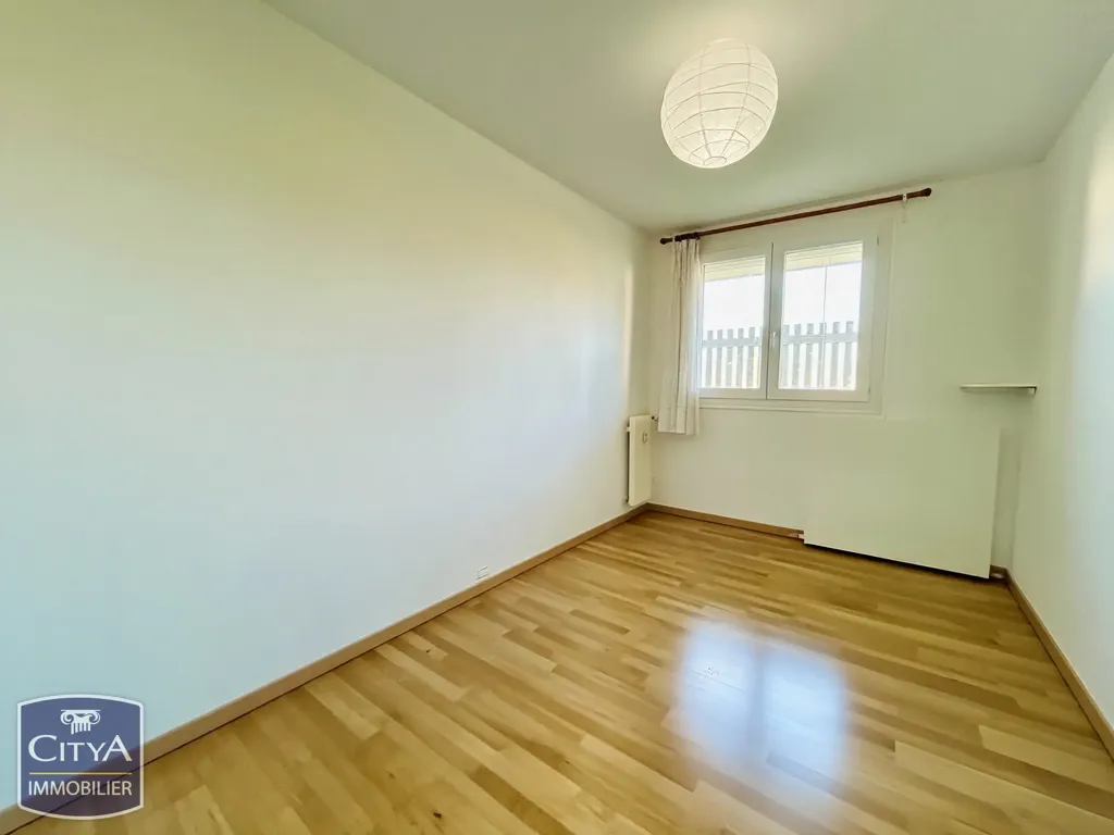 Toad - Colocation Flat with Balconies in Châteauroux