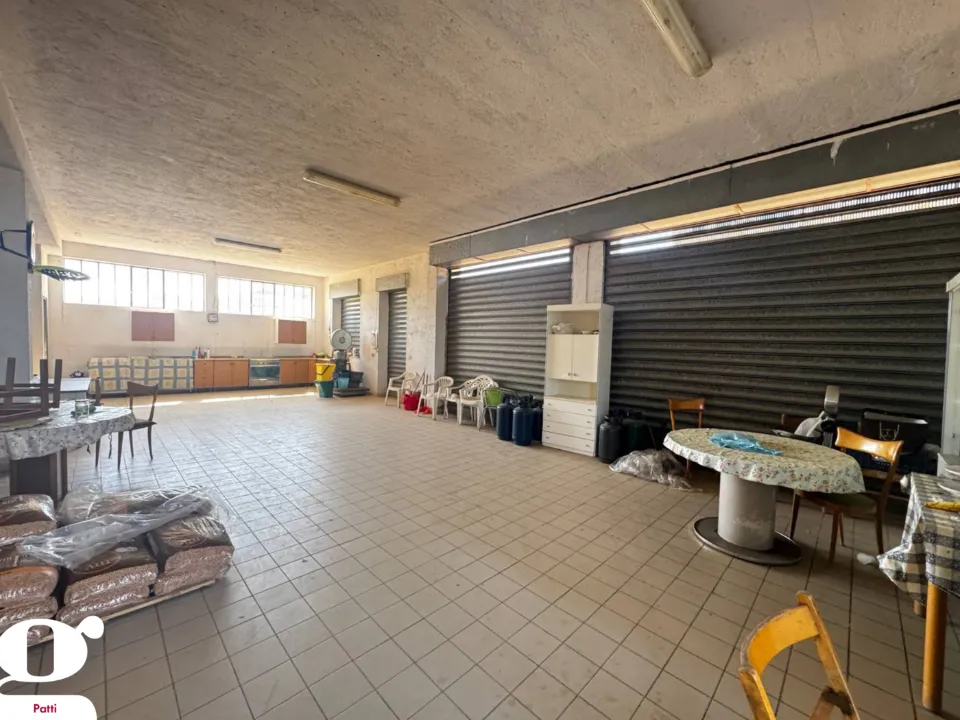 Garage - Versatile Independent House with Large Plot in Patti