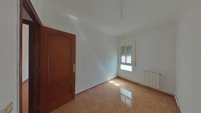 Pièces - Family-orientated Flat with Balcony in Mataró