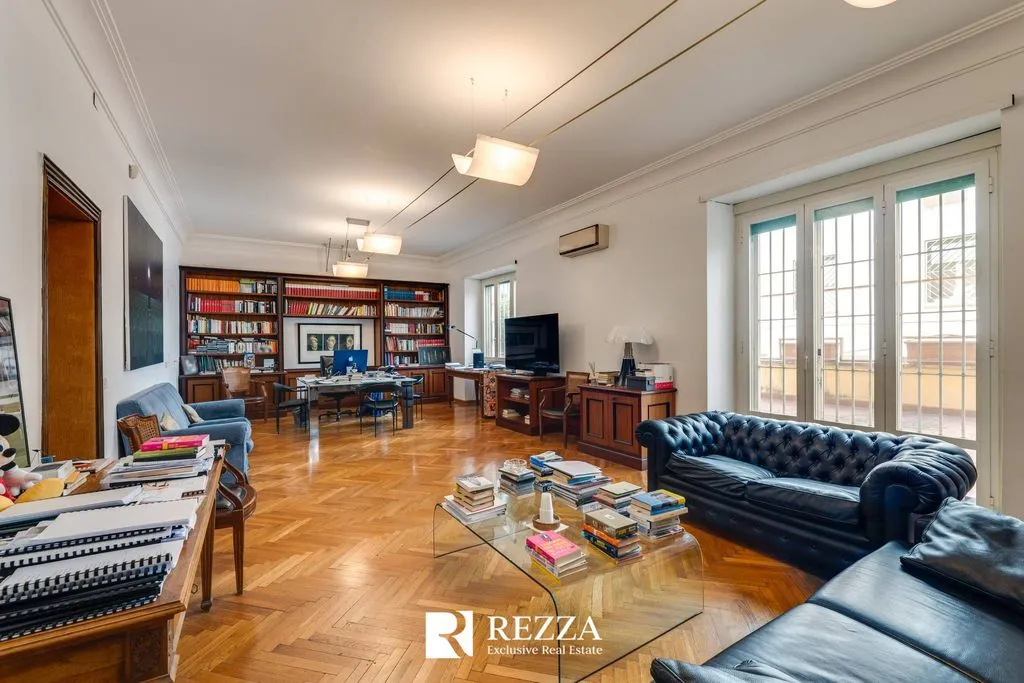 Bureau - Luxury Office with Terrace in Parioli, Rome