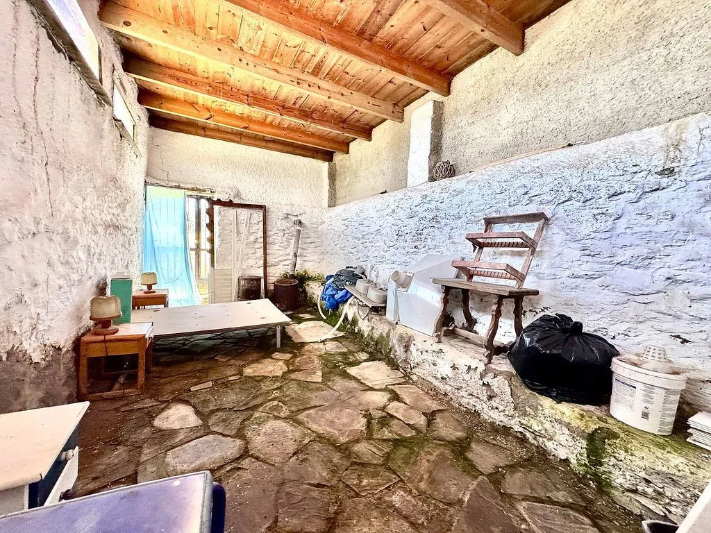 Pesuköök - Rustic Finca with Water Source in Sierra de Júbar