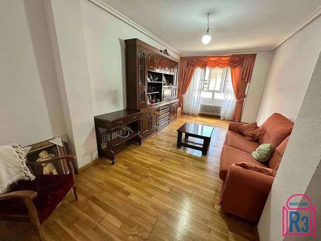 Séjour - 3-Bed Flat with Terrace in San Esteban