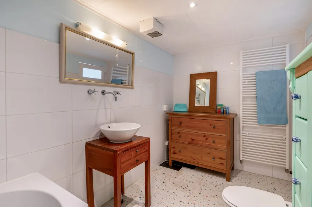 Salles de bain - Maison 4 pièces à Utrecht