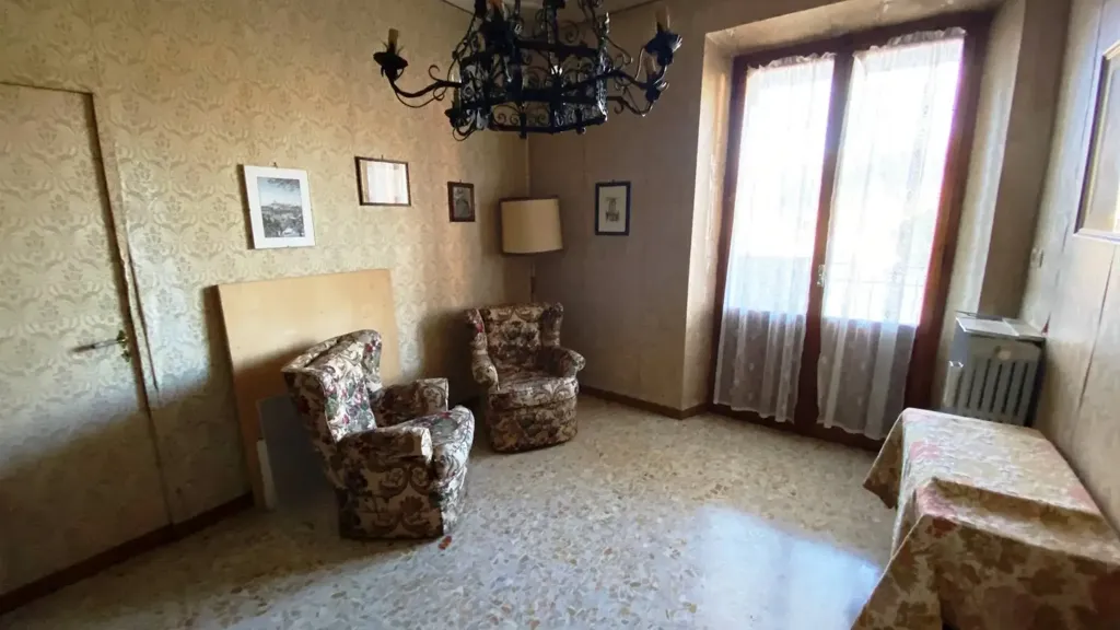 Dining Room - Panoramic Apartment with Balcony in San Severino Marche