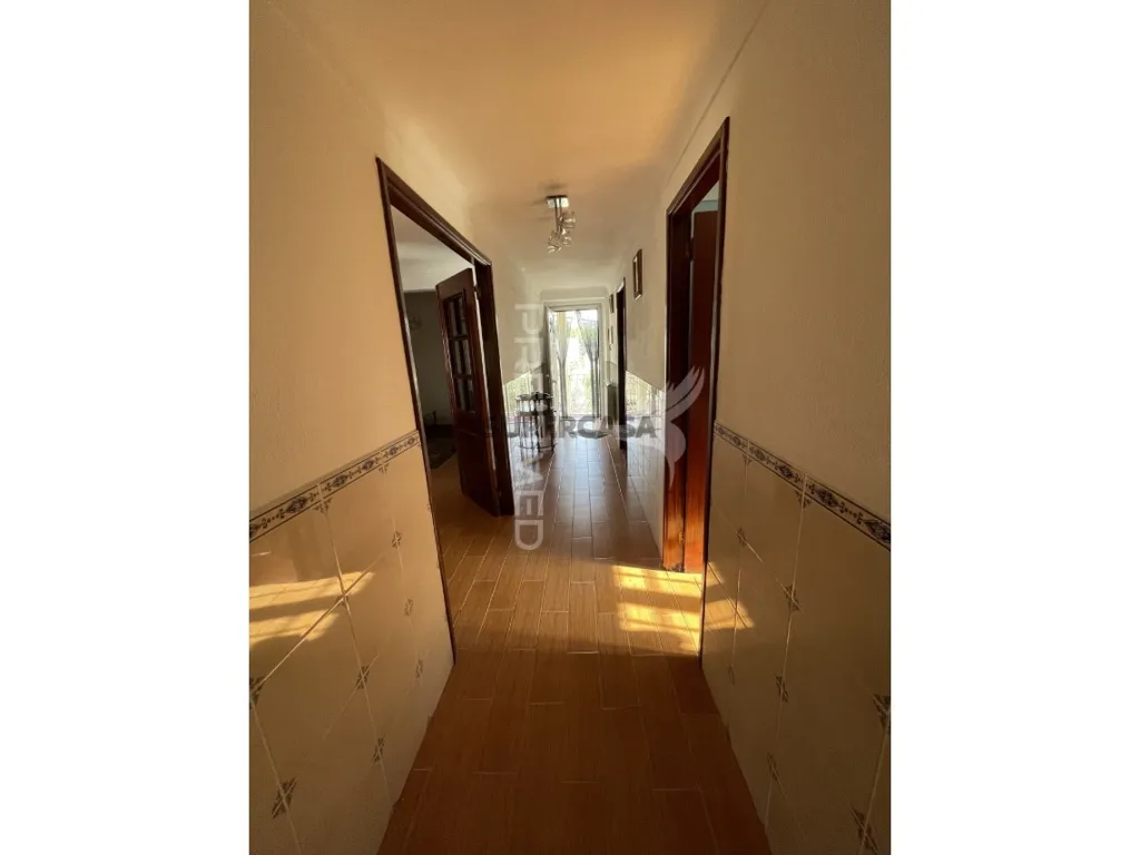 Esik - Renovated House with Terrace in Carvalhal