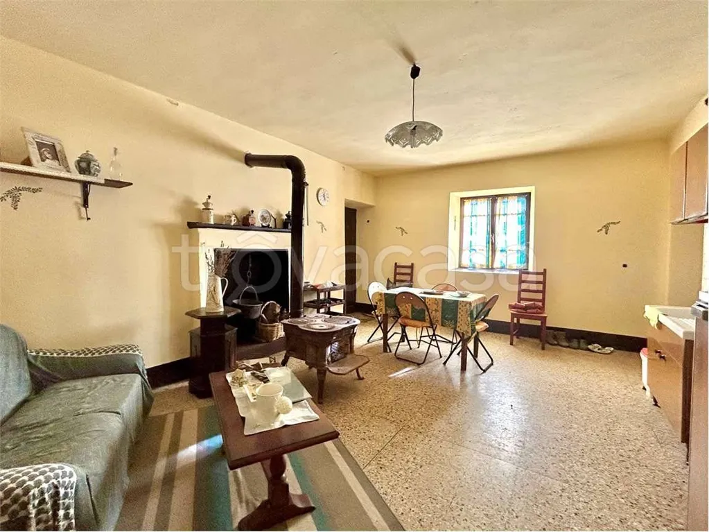 Salle à manger - Rustic House with Panoramic View in Garessio