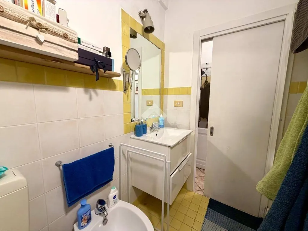 Bagni - Period Apartment with Double Aspect in Torino
