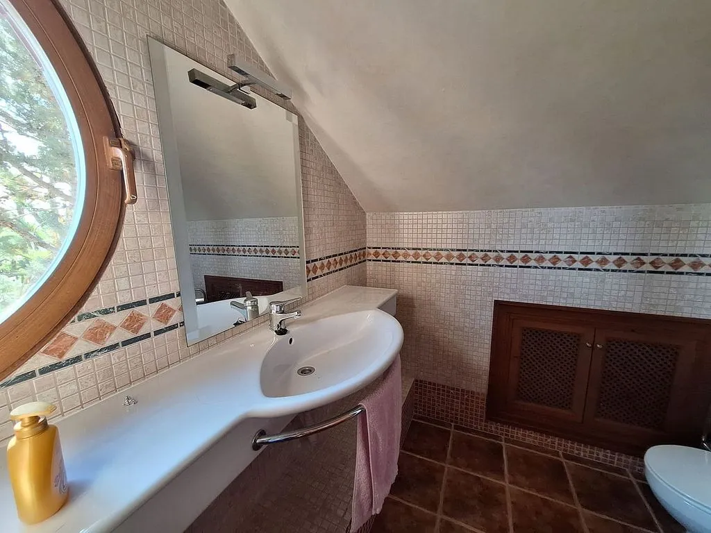 Vannitoad - Detached House with Spa in Elche