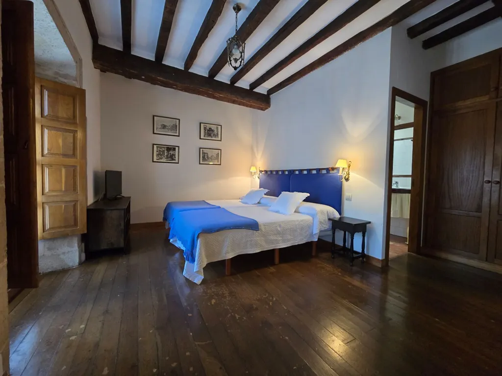 12-room house in Valdáliga