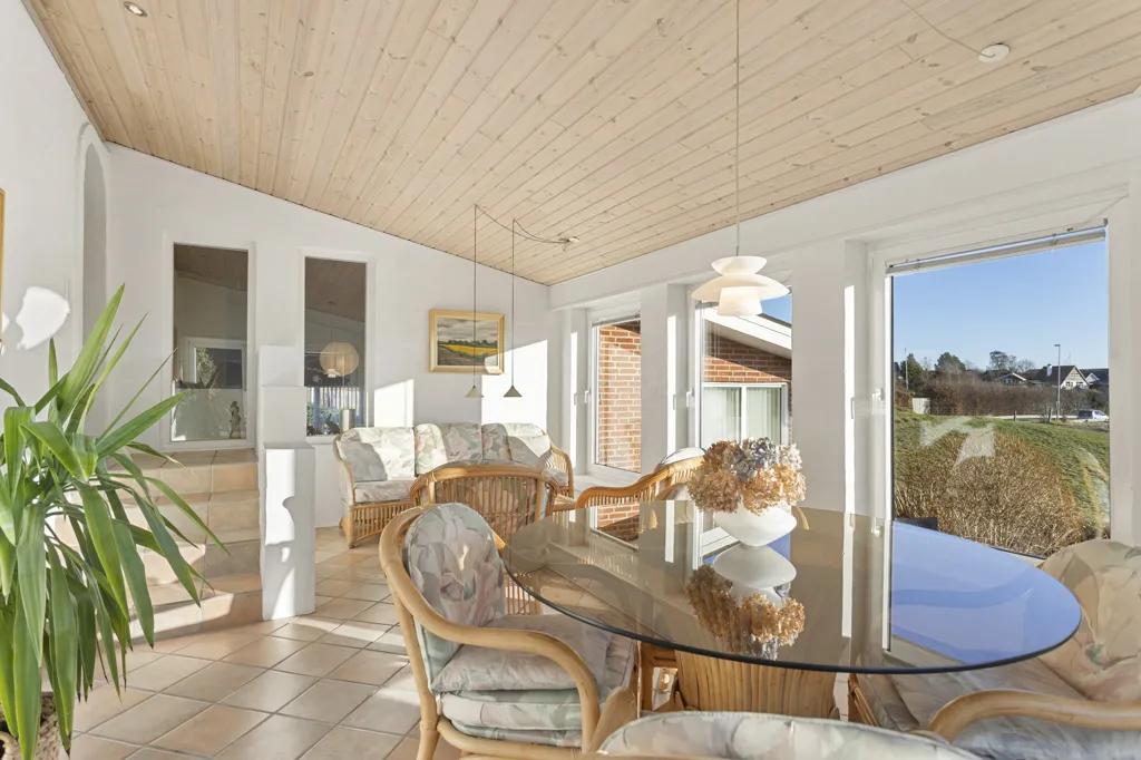 Salle à manger - Architect-designed Villa with Garden in Ravnshøj