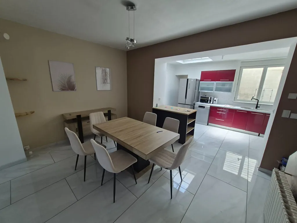 Sala da pranzo - Student Flat with Shared Space in Trith Saint Leger