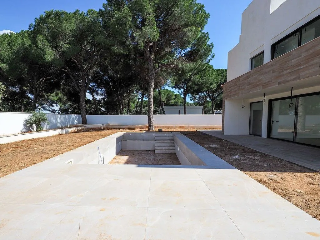 Bassein - New Chalet with Pool in Bollullos de la Mitación
