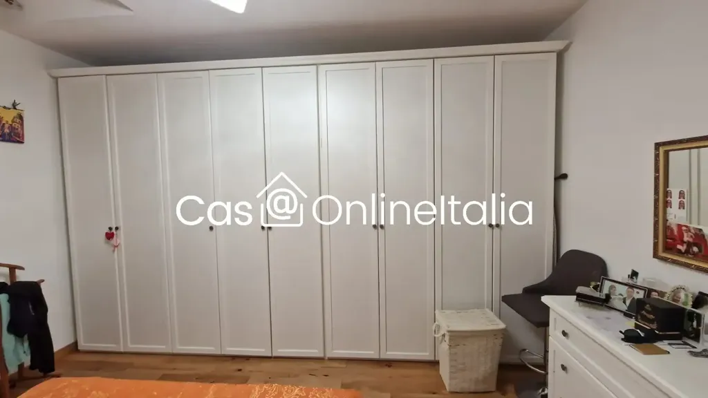 Bedrooms - Rusticated Apartment with Balcony in Florence