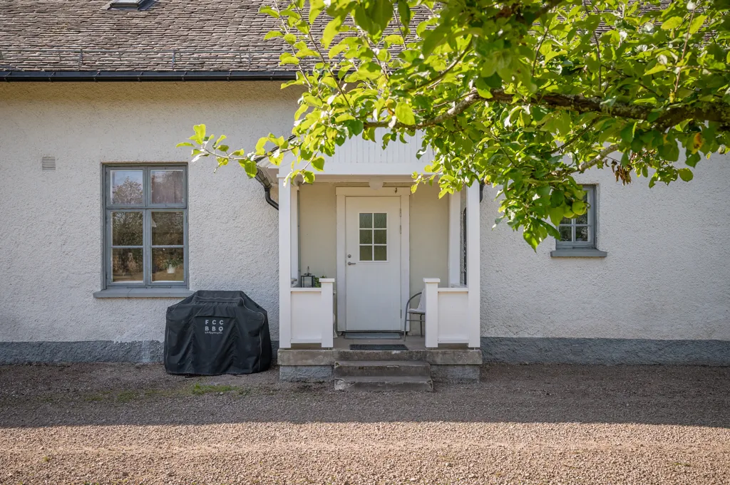 Extérieur - Historic Schoolhouse Villa in Väse