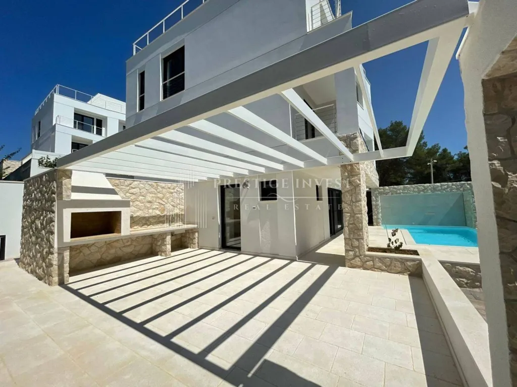 Piscina - Duplex Apartment with Private Garden in Zadar