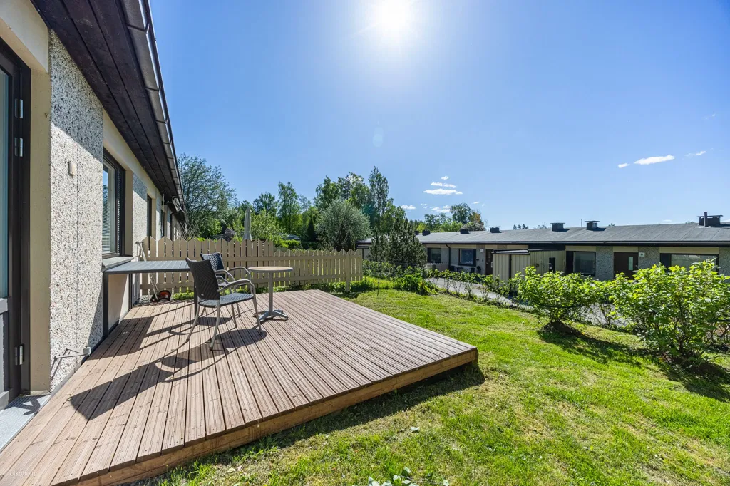 Jardin - Rivitalo with Garden in Valkeakoski