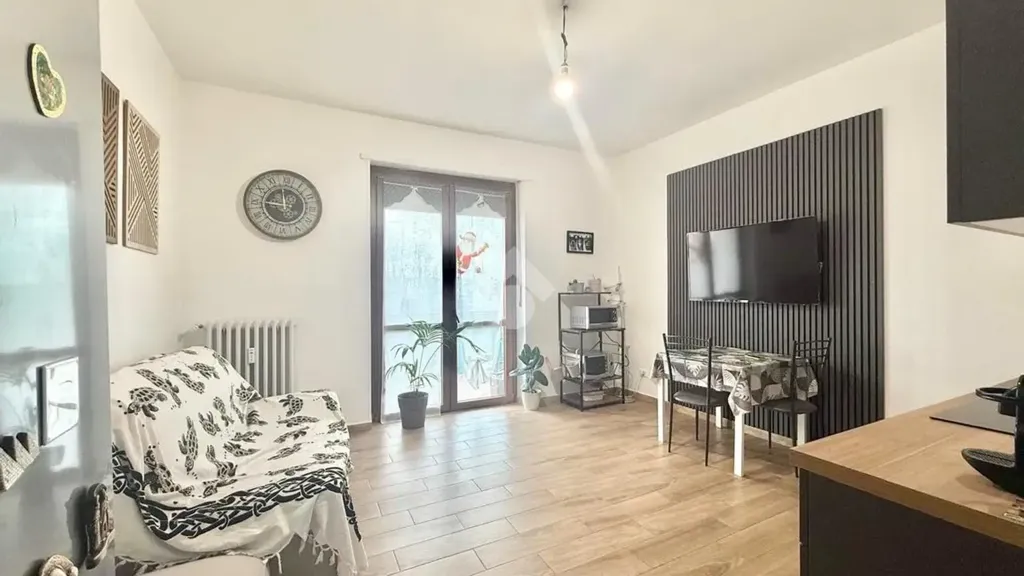 Séjour - Modernised Flat with Balconies in Orbassano