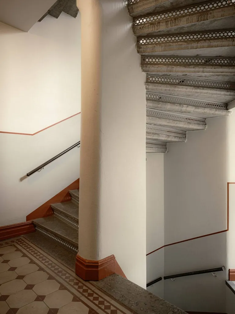 Pièces - Charming 2-Bedroom Flat with Balcony in Linné
