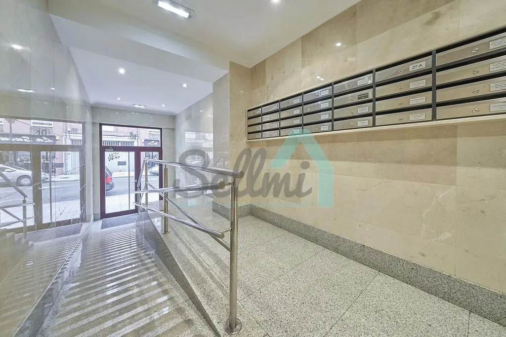 Ingresso - Furnished Flat with Study Spaces in Oviedo
