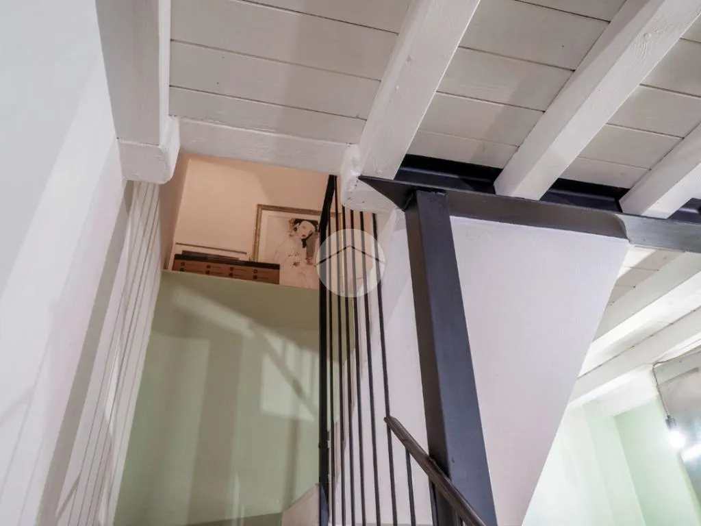 Pièces - Rustic-Style Flat with Courtyard in Brescia