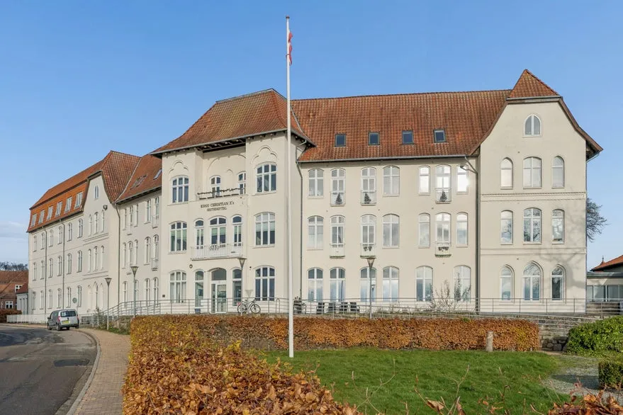 Extérieur - Converted Hospital with Sea Views in Gråsten