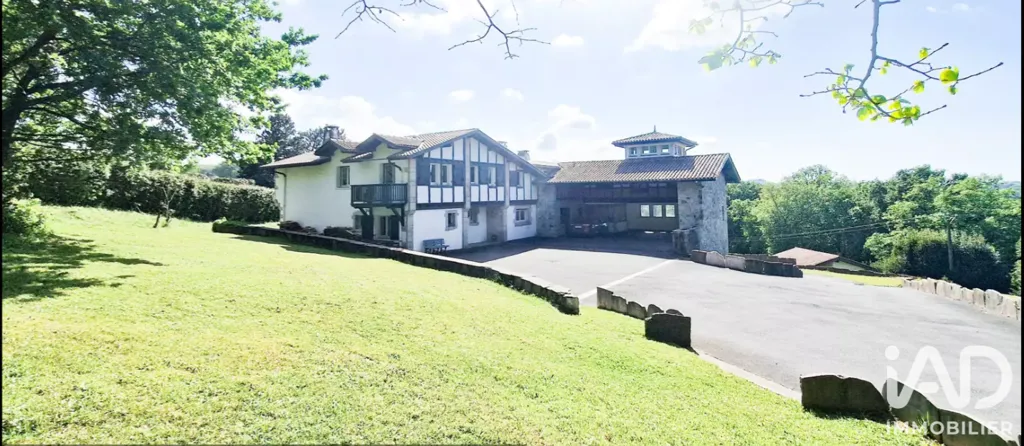 Esterno - Architectural Villa with Mountain View in Urrugne