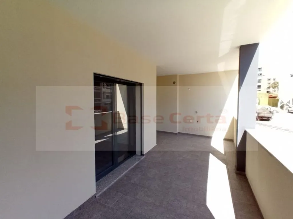 Esik - Luxury Duplex Flat with Open Space in Seixal