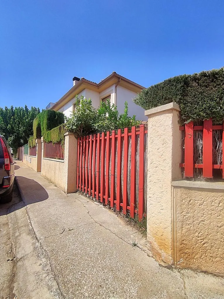 Välivaade - Detached Villa with Pool in Caspe