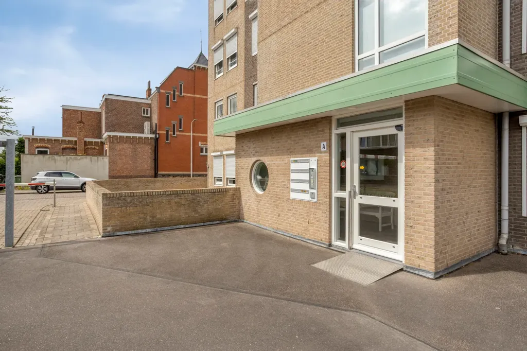 Välivaade - Ground Floor Flat with Garage in Hulst