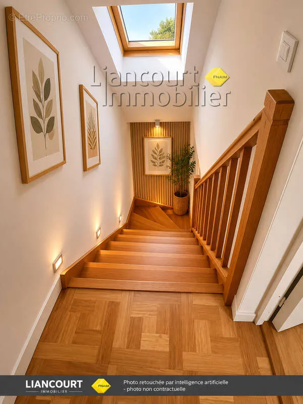 Entrée - Duplex Lumineux Centre Ville à Liancourt