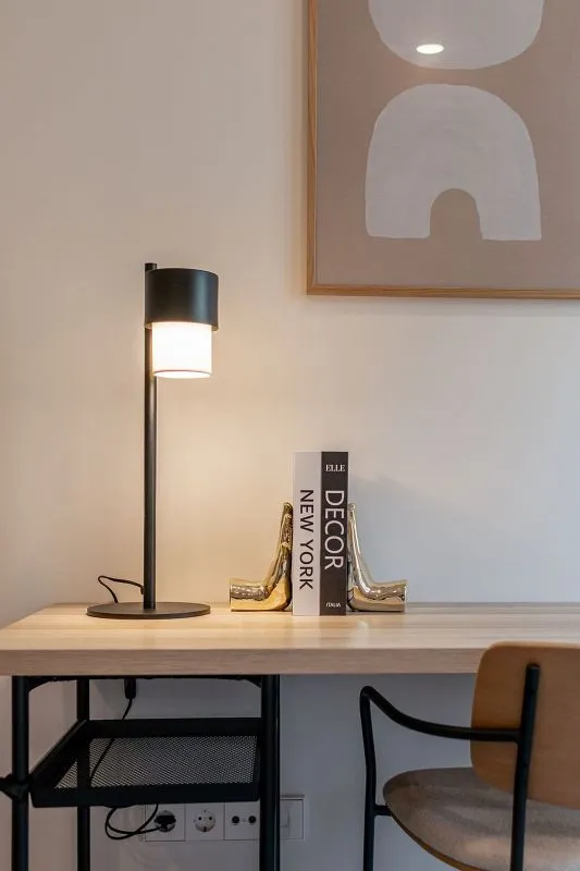 Kabinet - Furnished Flat with Balcony in Madrid