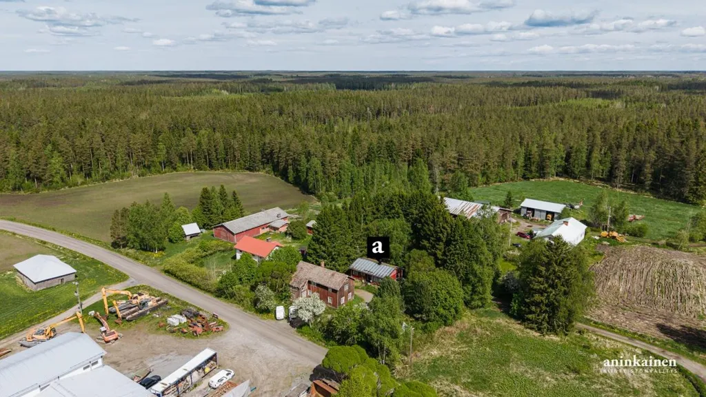 Õhuvaade - Traditional Cottage with Sauna in Countryside