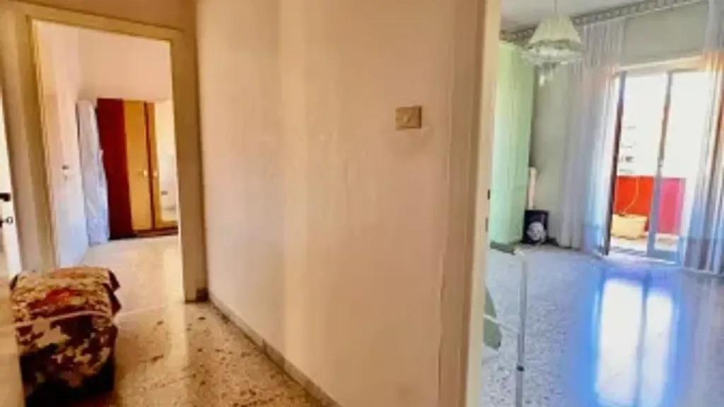 Esik - Trilocale with Balcony in Pigneto, Rome