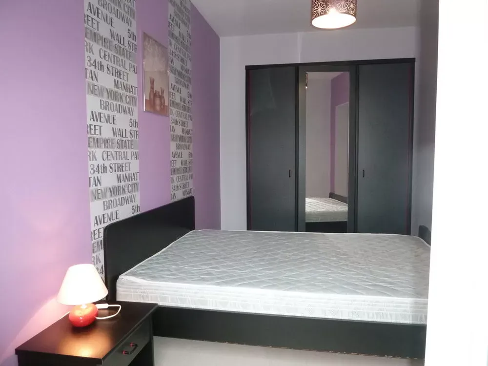 Chambres - Appartement 2 Pièces Calme avec Garage à Viry