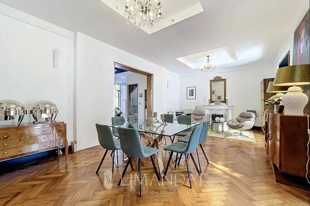 Salle à manger - Maison 7 pièces à Cannes