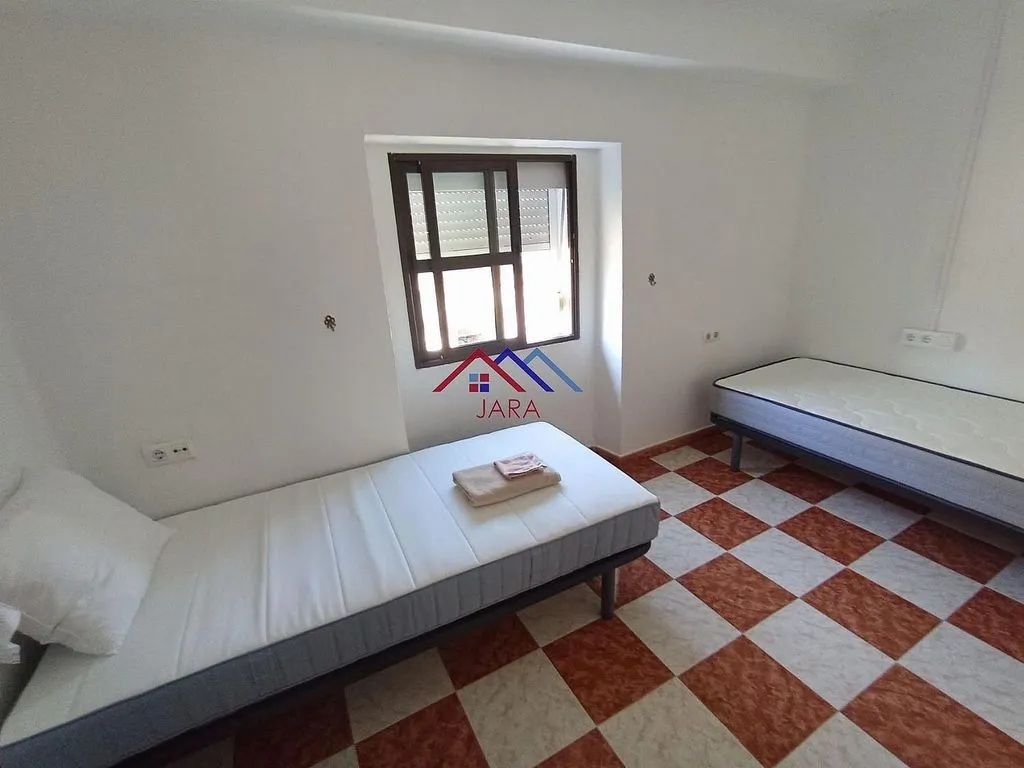 Bedrooms - Furnished Flat in Centre - Jerez de la Frontera
