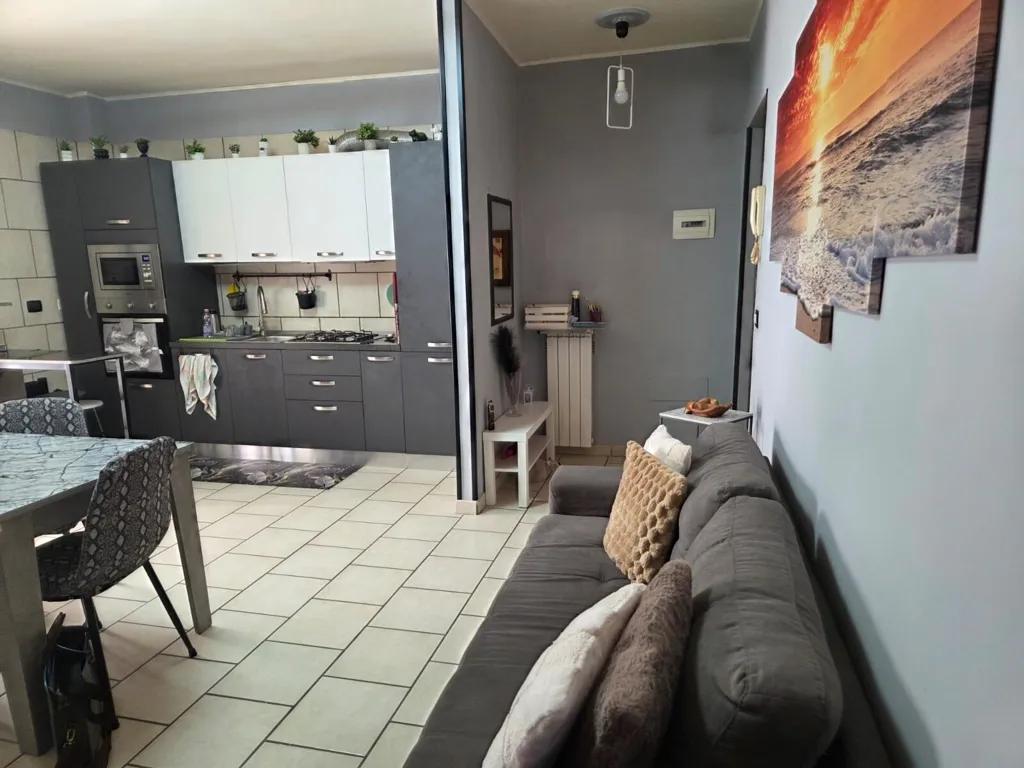 Cuisine - Apartment with Balcony in Melito di Napoli