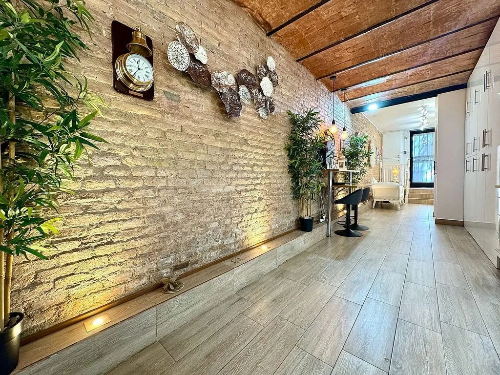 Esik - Apartment with Terrace in El Poble Sec