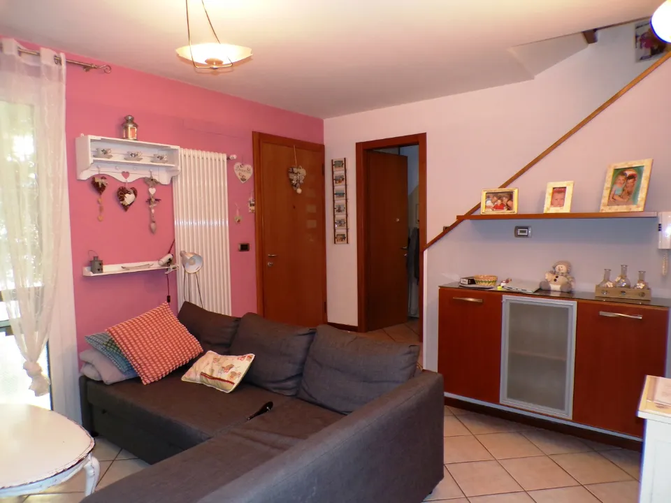 Séjour - Villa with Garden in Forlì