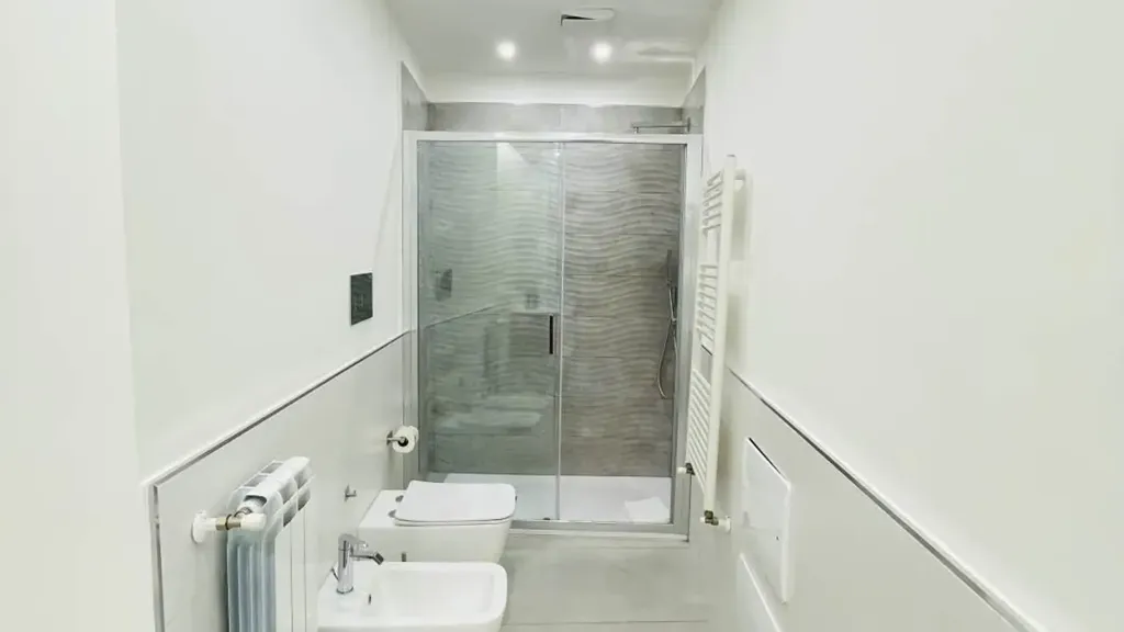 Salles de bain - Appartement 3 pièces à IT