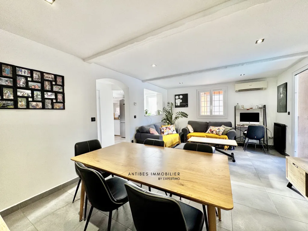 Salle à manger - Maison Individuelle avec Piscine à Mougins