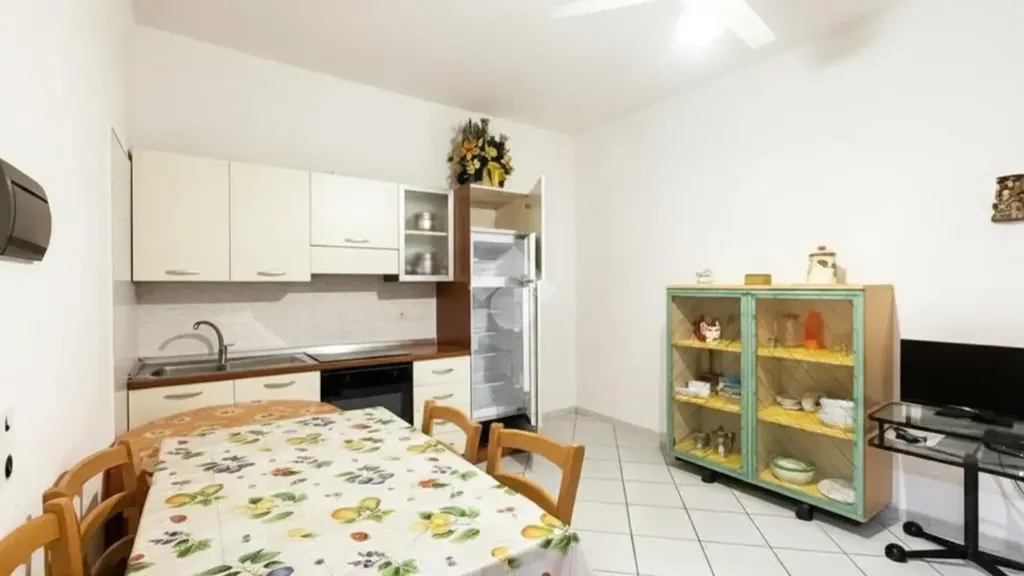 Söögituba - Trilocale with Private Garden in Villasimius