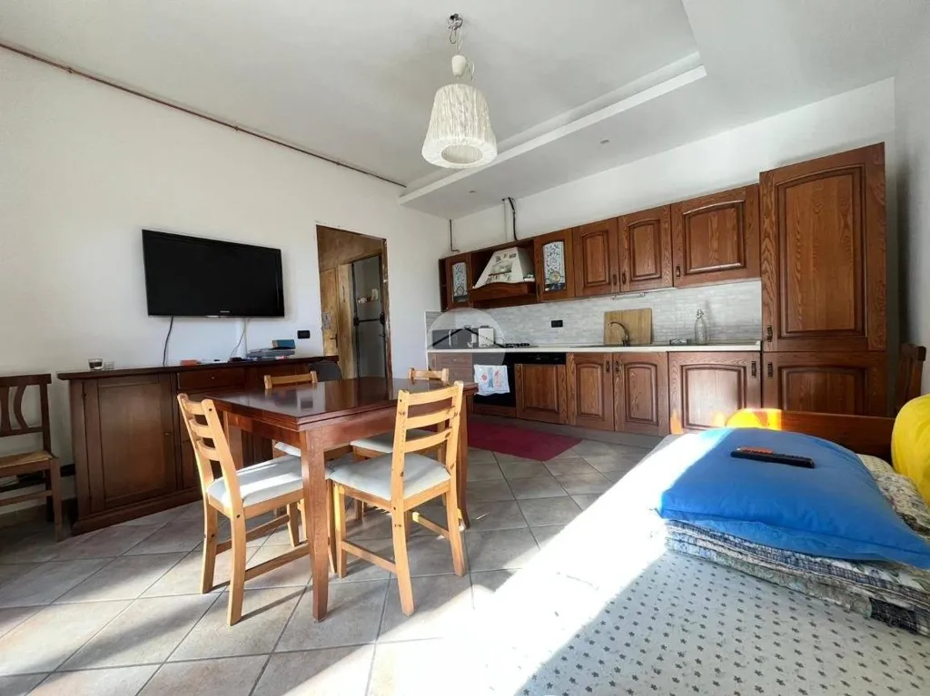 Söögituba - Modernised 2-Bed Flat with Panoramic View in Val della Torre
