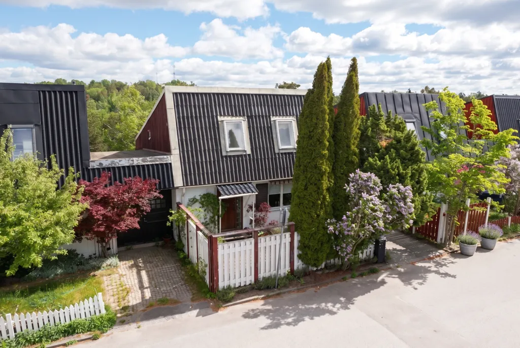 Vista aerea - Terraced House with Garden in Stuvsta