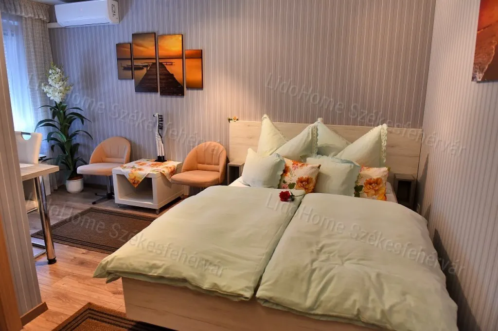 Magamistoad - Operational 13-Room Guesthouse in Herend