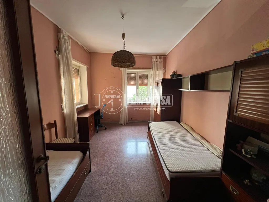 Chambres - 5-Bedroom Apartment with Lift in Naples